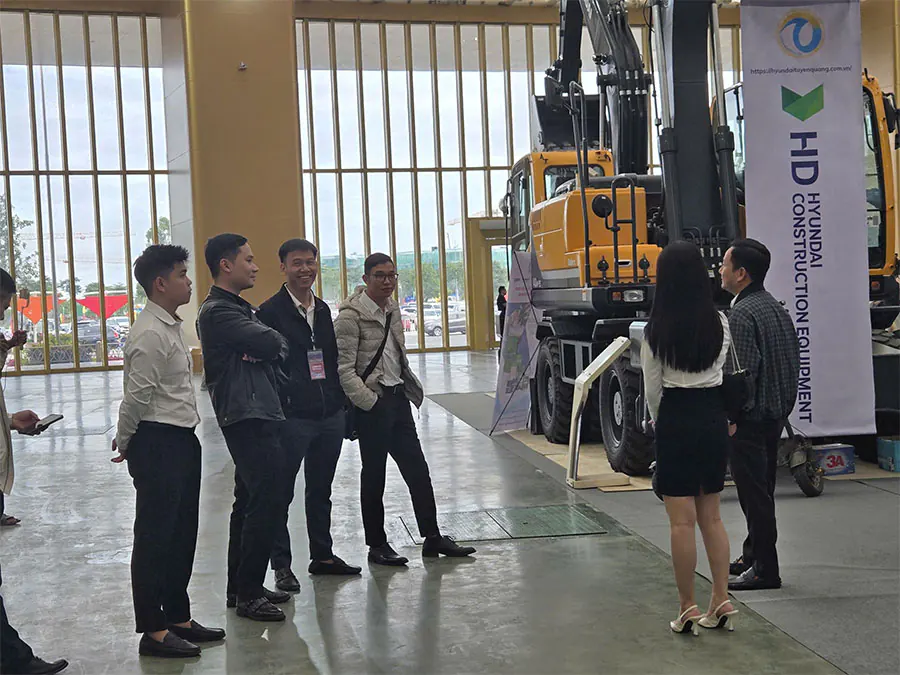 Giới thiệu chung về Máy xúc Hyundai